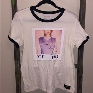 Taylor Swift 1989 Tour Shirt